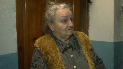 Мешканці будинку в Луцьку скаржаться на плісняву та тріщини. Що кажуть комунальники Мешканці будинку в Луцьку скаржаться на плісняву та тріщини. Що кажуть комунальники