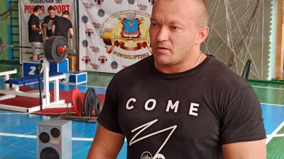 У Миколаєві військові, поліцейські, рятувальники та спецпризначенці змагалися у жимі лежачи У Миколаєві військові, поліцейські, рятувальники та спецпризначенці змагалися у жимі лежачи
