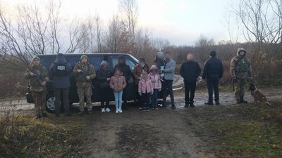 Львівські прикордонники затримали вісьмох громадян Іраку