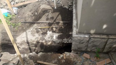 У Кривому Розі продовжують знаходити застарілі боєприпаси під будинком У Кривому Розі продовжують знаходити застарілі боєприпаси під будинком