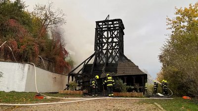 У Празі вогонь майже повністю знищив дерев’яну церкву з України У Празі вогонь майже повністю знищив дерев’яну церкву з України