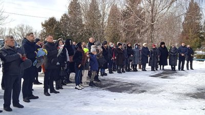 На Тернопільщині відкрили пам’ятну дошку учаснику бою під Крутами На Тернопільщині відкрили пам’ятну дошку учаснику бою під Крутами