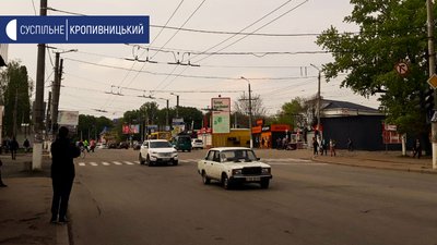 На одному з перехресть у Кропивницькому три місяці не працюють світлофори На одному з перехресть у Кропивницькому три місяці не працюють світлофори