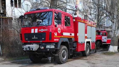 Херсонські рятувальники ліквідували загорання балкону квартири у п’ятиповерховому будинку Херсонські рятувальники ліквідували загорання балкону квартири у п’ятиповерховому будинку