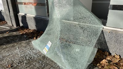 Війська РФ знову обстріляли центр Херсона, двоє людей загинули