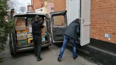 У Кропивницькому відкрили п’ять додаткових пунктів збору гуманітарної допомоги для тероборони У Кропивницькому відкрили п’ять додаткових пунктів збору гуманітарної допомоги для тероборони