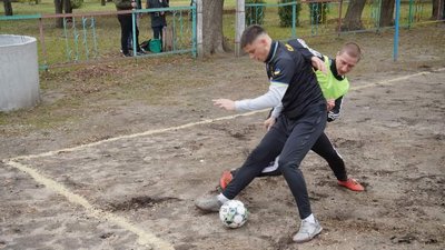 "Молодь знає, що це герої, й пишається ними". У Кропивницькому пам'ять спецпризначенців вшановують футбольними турнірами "Молодь знає, що це герої, й пишається ними". У Кропивницькому пам'ять спецпризначенців вшановують футбольними турнірами