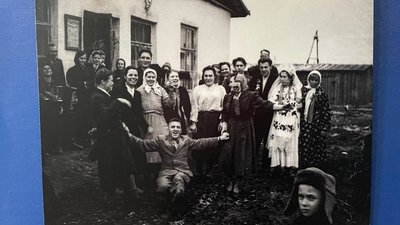 Історія у світлинах: у Черкаському обласному краєзнавчому музеї презентували виставку Історія у світлинах: у Черкаському обласному краєзнавчому музеї презентували виставку