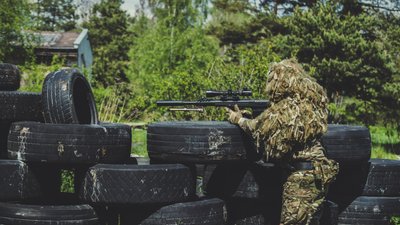 Військові Військові