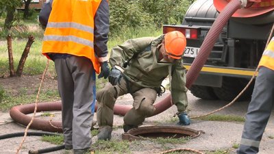 Удвічі більше викликів: у Черкасах проводять профілактичні роботи на колекторі Удвічі більше викликів: у Черкасах проводять профілактичні роботи на колекторі