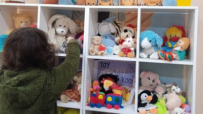 Як плюшеві зайці та синтепонові слони зцілюють від війни дитячі серця Як плюшеві зайці та синтепонові слони зцілюють від війни дитячі серця
