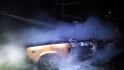 В Очакові на Миколаївщині сталися дві пожежі через російські удари В Очакові на Миколаївщині сталися дві пожежі через російські удари