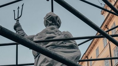 У Львові зведуть захисні конструкції навколо пам’ятника Адаму Міцкевичу і фігури Діви Марії