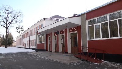 На Житомирщині більше 2 тисяч жителів селища Озерне вже добу без тепла На Житомирщині більше 2 тисяч жителів селища Озерне вже добу без тепла