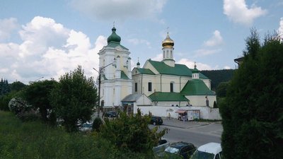На Тернопільщині собор мають повернути заповіднику, а священники не з’їжджають На Тернопільщині собор мають повернути заповіднику, а священники не з’їжджають