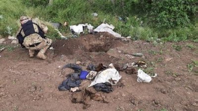 На Херсонщині правоохоронці вилучили схрон боєприпасів