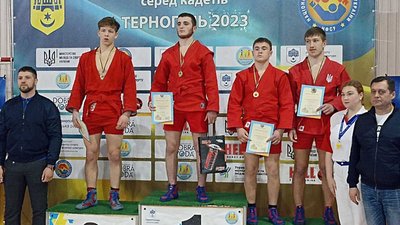 Спортсмени Сумщини стартували на чемпіонаті з боротьби самбо Спортсмени Сумщини стартували на чемпіонаті з боротьби самбо