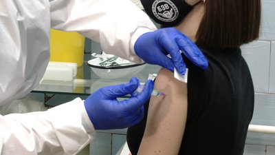 У Рівному троє людей вакцинувались від COVID поза чергою. Хто вони У Рівному троє людей вакцинувались від COVID поза чергою. Хто вони