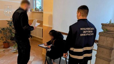 Смерть 7-річного хлопчика: на Закарпатті судитимуть підозрювану матір