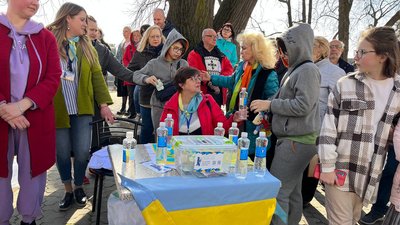 В Ужгороді академічний симфонічний оркестр провів благодійний концерт на підтримку військових В Ужгороді академічний симфонічний оркестр провів благодійний концерт на підтримку військових