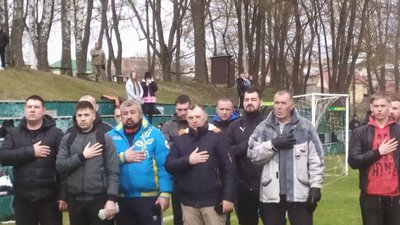 Під час футбольного турніру на Тернопільщині зібрали майже 30 тисяч гривень для ЗСУ Під час футбольного турніру на Тернопільщині зібрали майже 30 тисяч гривень для ЗСУ