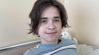15-річний Артем 15-річний Артем