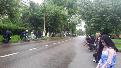 В Ужгороді попрощалися із полеглим на війні Віктором Синьком В Ужгороді попрощалися із полеглим на війні Віктором Синьком