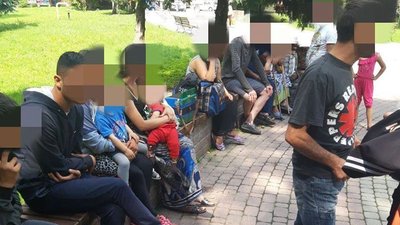 Пили алкоголь та чіплялися до людей. У Франківськ заїхала група людей, які жебракують
