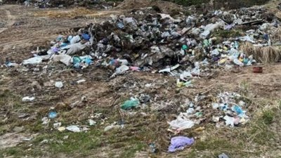 Майже три гектари: у місті на Черкащині суд зобов'язав ліквідувати стихійне сміттєзвалище