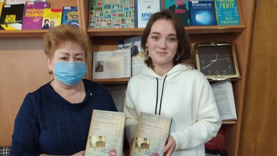 20 примірників книги "про Стуса" з підписом автора подарували волинській бібліотеці 20 примірників книги "про Стуса" з підписом автора подарували волинській бібліотеці