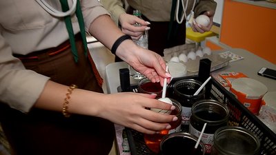 Тернопільські пластуни разом виготовляли писанки Тернопільські пластуни разом виготовляли писанки