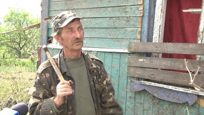 Жителі Коростеня на Житомирщині подають заявки на відшкодування за пошкоджене авіаударами житло Жителі Коростеня на Житомирщині подають заявки на відшкодування за пошкоджене авіаударами житло