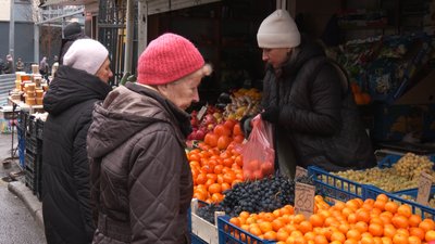 З Південної Африки, Італії та Туреччини: скільки коштують мандарини на ринку в Рівному З Південної Африки, Італії та Туреччини: скільки коштують мандарини на ринку в Рівному