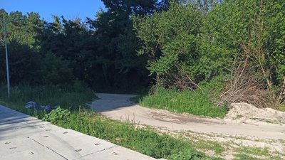 Жителі мікрорайону Тетерівський бульвар в Житомирі виступають проти будівництва ще однієї багатоповерхівки Жителі мікрорайону Тетерівський бульвар в Житомирі виступають проти будівництва ще однієї багатоповерхівки