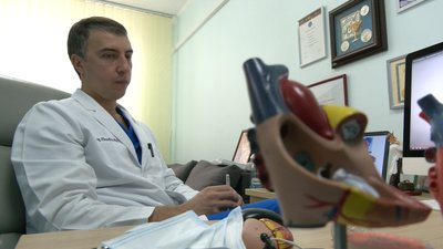У Черкасах провели першу заміну клапана серця У Черкасах провели першу заміну клапана серця