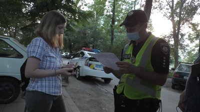 Апеляційний суд Запоріжжя розглядає скаргу матері двох дітей, яких залишили з батьком Апеляційний суд Запоріжжя розглядає скаргу матері двох дітей, яких залишили з батьком