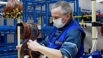 У Франківську частково відновило роботу ВО "Карпати" У Франківську частково відновило роботу ВО "Карпати"