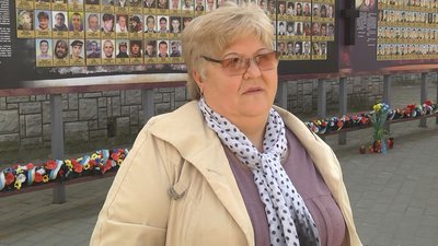 Батьки захисників, які загинули у російсько-українській війні, зустрілися у Луцьку Батьки захисників, які загинули у російсько-українській війні, зустрілися у Луцьку