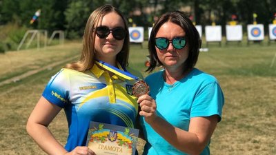 Одеські спортсмени завоювали три медалі чемпіонату України зі стрільби з лука Одеські спортсмени завоювали три медалі чемпіонату України зі стрільби з лука
