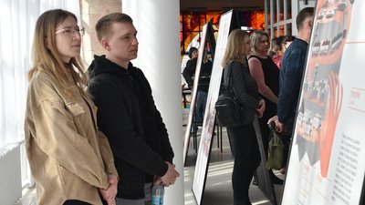 У Звягелі на Житомирщині відкрили мандрівну інтерактивну виставку "На Зламі"