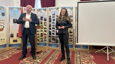 Вчили користуватися ШІ та писати проєкти: на Рівненщині стартувала "Майстерня успішного лідера" Вчили користуватися ШІ та писати проєкти: на Рівненщині стартувала "Майстерня успішного лідера"