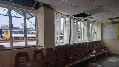 Вокзау у Балаклії після ракетного удару Вокзау у Балаклії після ракетного удару