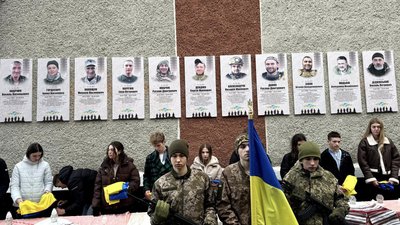 Косів, меморіальні дошки, пам'ять, День ЗСУ, вшанування