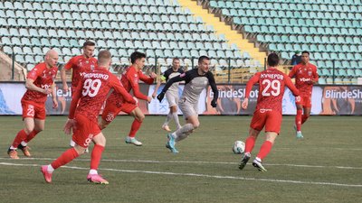 Матч із вболівальниками у Полтаві: "Ворскла" перемогла футбольний клуб "Верес" Матч із вболівальниками у Полтаві: "Ворскла" перемогла футбольний клуб "Верес"