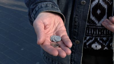 З вигуками "ура!" і пропозиціями повісити кульки: у Чернігові поїхали маршрутки З вигуками "ура!" і пропозиціями повісити кульки: у Чернігові поїхали маршрутки