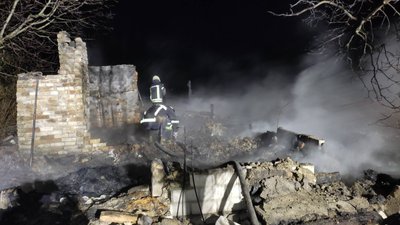У селі на Житомирщині згорів житловий будинок – загинув 33-річний власник оселі У селі на Житомирщині згорів житловий будинок – загинув 33-річний власник оселі