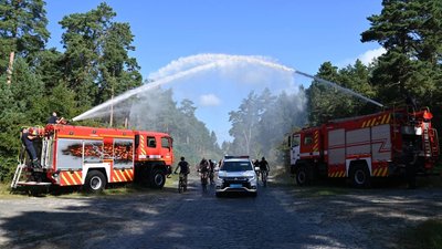 "Fire way до перемоги України": У Рівному рятувальники провели благодійний велопробіг "Fire way до перемоги України": У Рівному рятувальники провели благодійний велопробіг