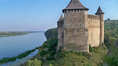У Чернівецькій області через посуху обмілів Дністер. Які наслідки для довкілля та людей У Чернівецькій області через посуху обмілів Дністер. Які наслідки для довкілля та людей