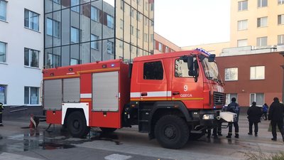 В Одесі "замінували" міську виборчу комісію, людей евакуювали В Одесі "замінували" міську виборчу комісію, людей евакуювали