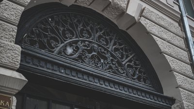В Одесі майже тисяча історичних воріт, але грошей на відновлення в бюджеті немає В Одесі майже тисяча історичних воріт, але грошей на відновлення в бюджеті немає